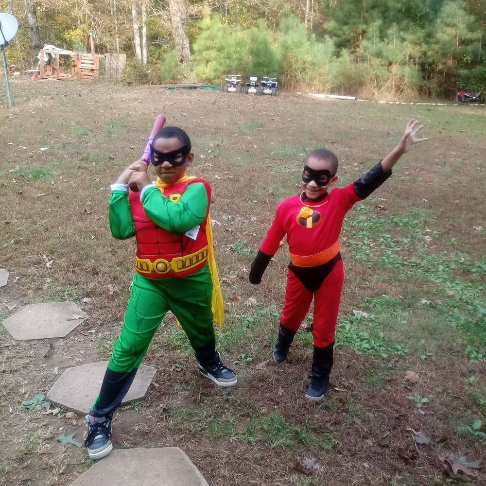 Meet your Posher, Elaine